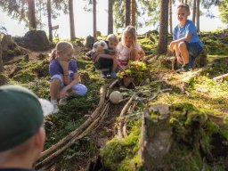 k1600_familiennester_2023-6